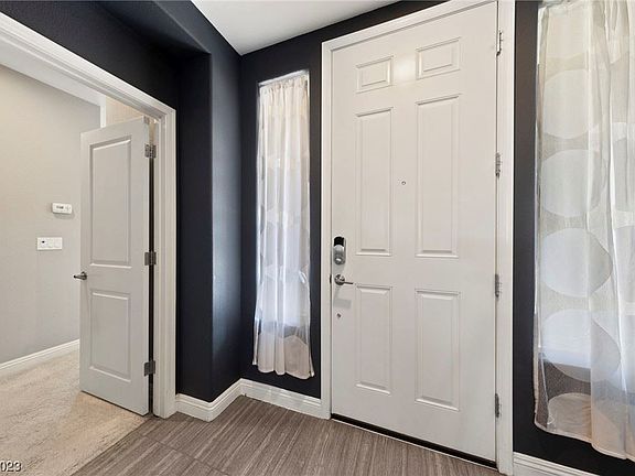 3rd image of 937 Pomander Point Pl