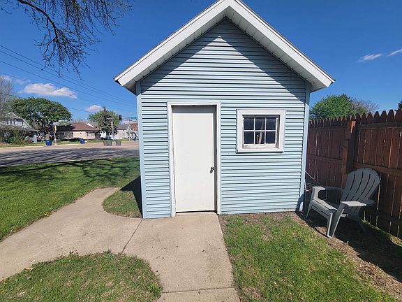 4th image of 738 11th St