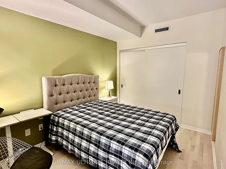 60 Colborne St #217 — Photo 8