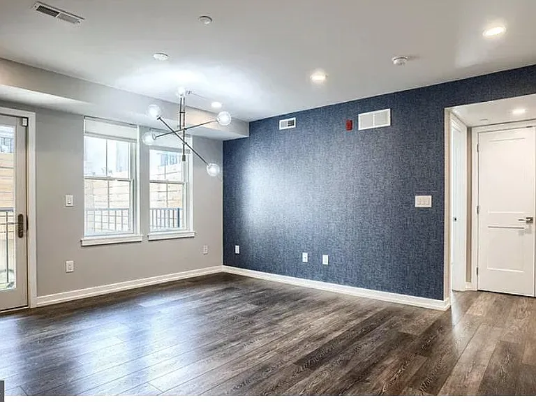 528 S 5th St #2R — Photo 2
