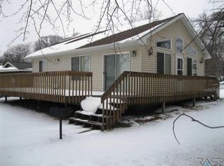 6139 Dakota Ave, Madison, SD 57042