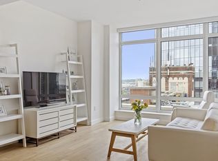 400 Stuart St #18F, Boston, MA 02116