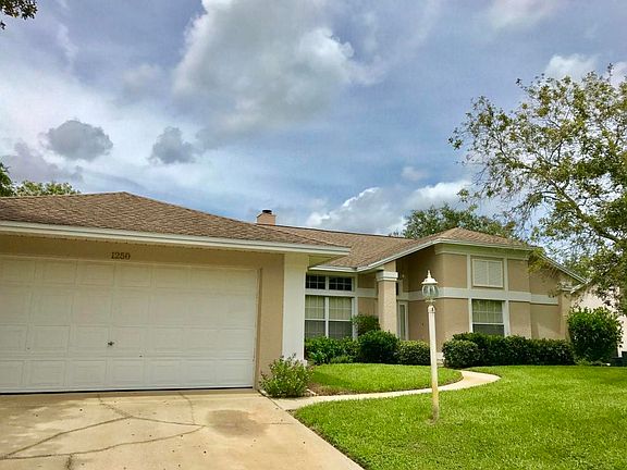 3rd image of 1250 Little Oak Cir