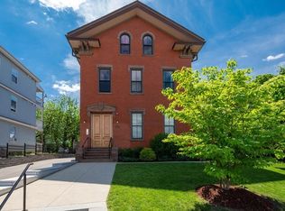 200 Amory St #3, Jamaica Plain, MA 02130