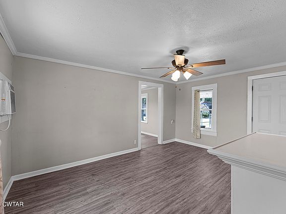 4th image of 11R New Bethlehem Rd