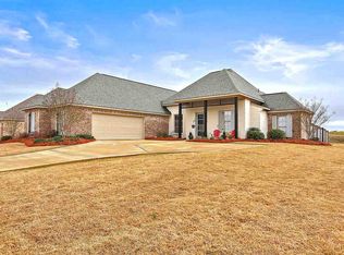 416 Araglen Dr, Canton, MS 39046