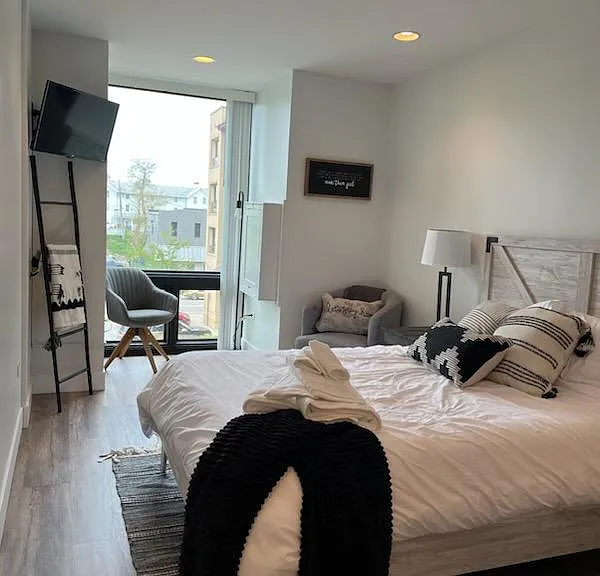 12 Washington Ave #6 — Photo 8