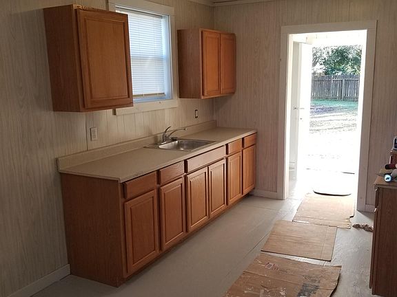 3rd image of 307 S Mabel St
