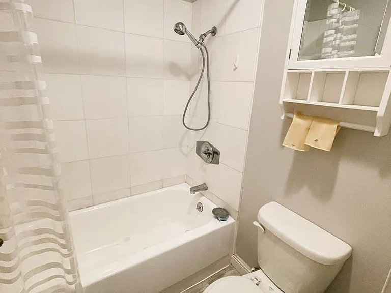902 Peninsula Ave #207 — Photo 9