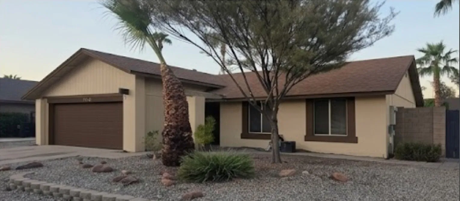 3 bed, 1211 sqft, $2,400 — Photo 1