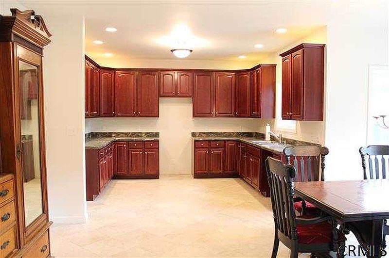3rd image of 336 MILLER Road