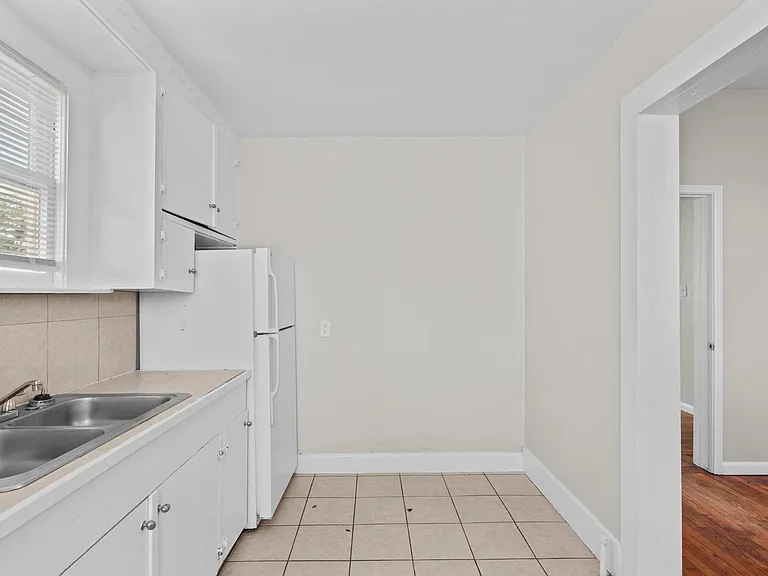 4020 Avenue O 1/2 #UP — Photo 3
