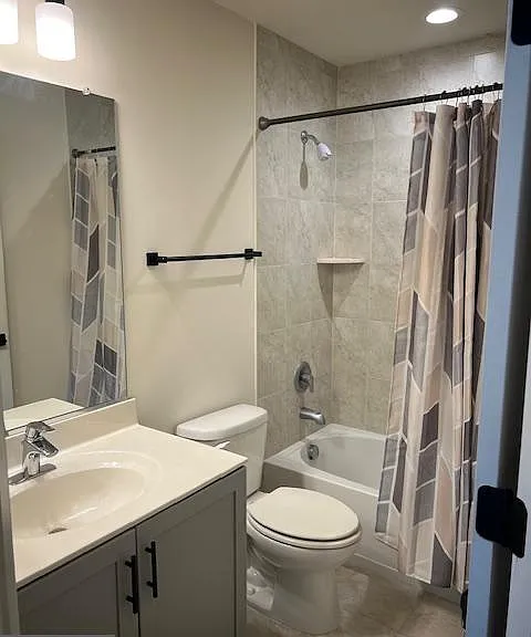 10608 Eastland Cir — Photo 15