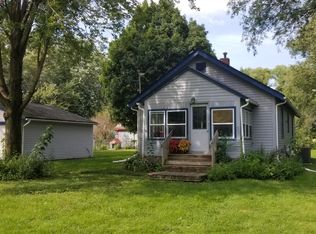 2140 E Leland Ave, Des Moines, IA 50320