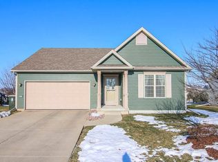 1148 Gas Light Dr, Sun Prairie, WI 53590