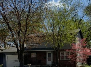 4875 Oaks Ln, Omaha, NE 68137