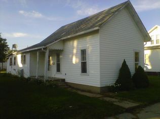 226 W Walnut St, Greentown, IN 46936