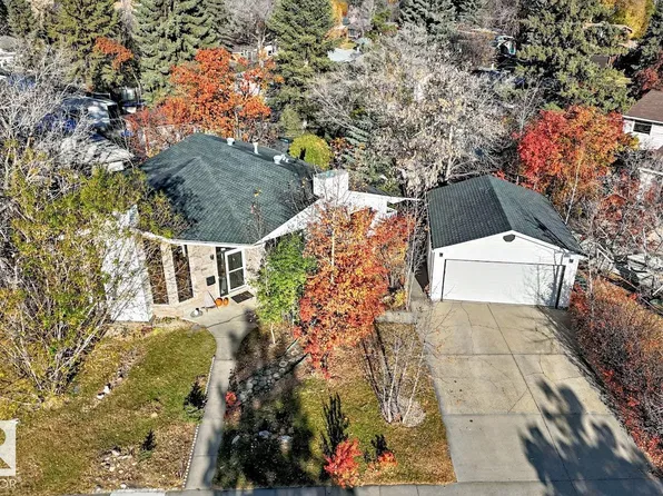 15210 79a Ave NW, Edmonton, AB T5R 3H4