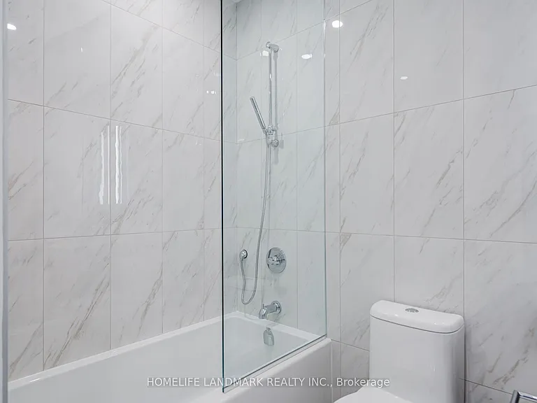 858 Dupont St #Penthouse 06 — Photo 15