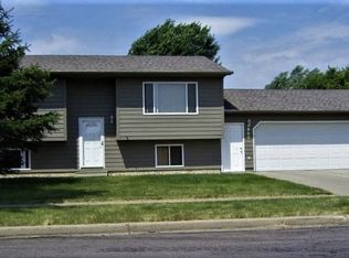 4605 S Plateau Trl, Sioux Falls, SD 57106