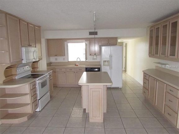 2nd image of 7700 Sun Island Dr S APT 501