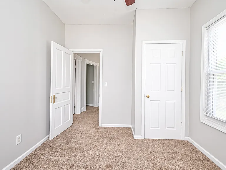 4221 Bell St — Photo 26
