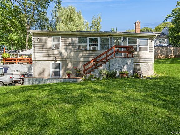 2nd image of 25 Tamarack Road
