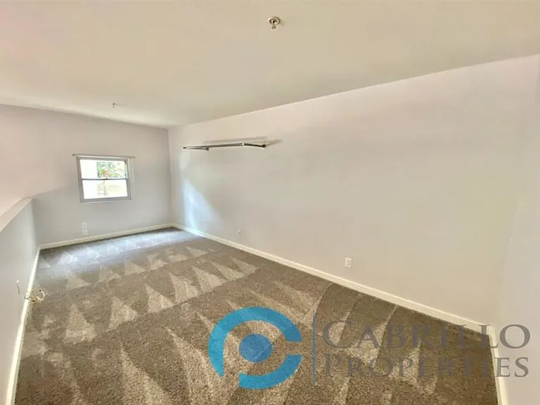 908 G St #11 — Photo 7
