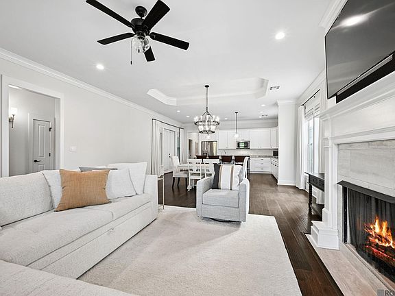 4th image of 305 Rue Petite
