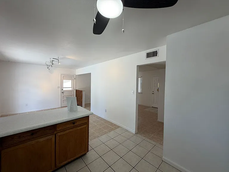1143 De Vargas Ct SE — Photo 19