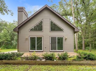 8614 Gatewood Rd, Howard City, MI 49329