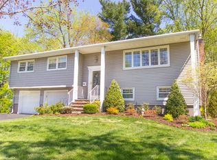 5-49 Brennan Ct, Fair Lawn, NJ 07410