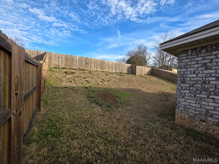 745 Park Ln — Photo 43