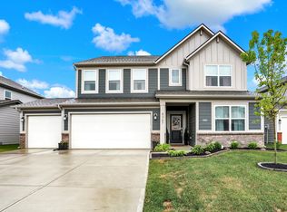 5367 Oak Knoll Dr, Whitestown, IN 46075