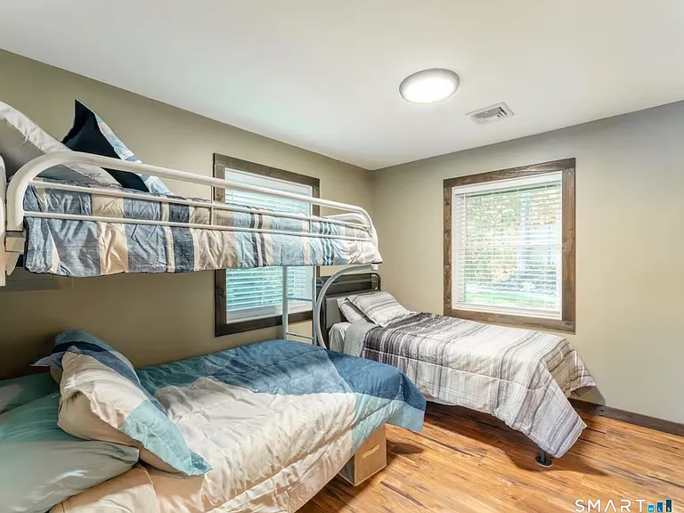 37 Sheldon Cir — Photo 12