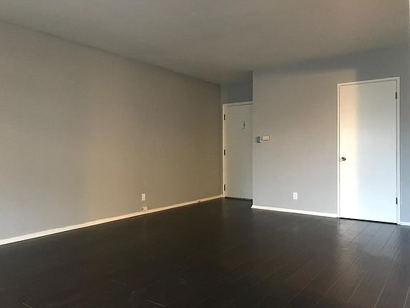 5th image of 915 N Wetherly Dr APT 6