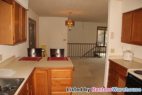 4th image of 4120 46th Ave S