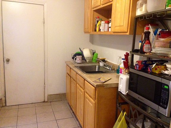 4th image of 2041 Manton St