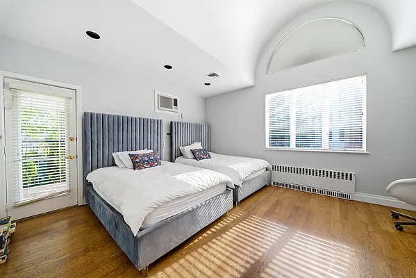 Bedroom, photo 4