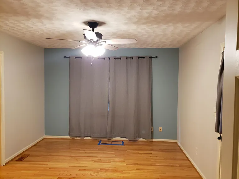 1045 Morningside Dr — Photo 10