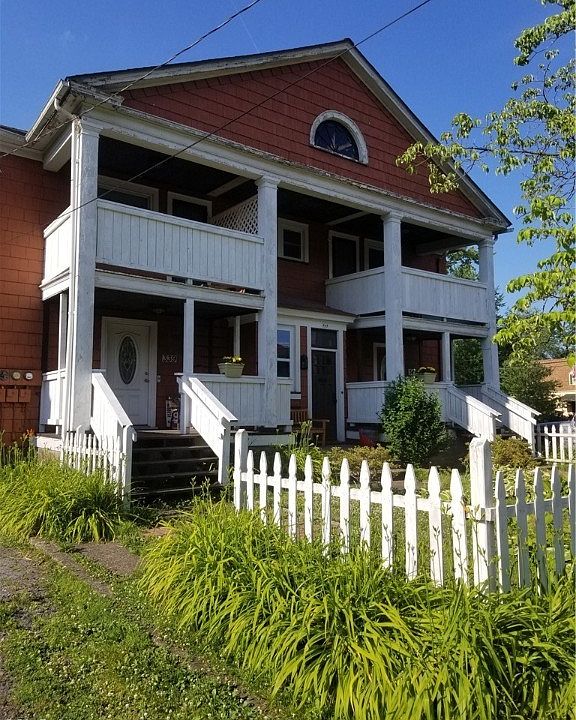 1st image of 339 Washington NE