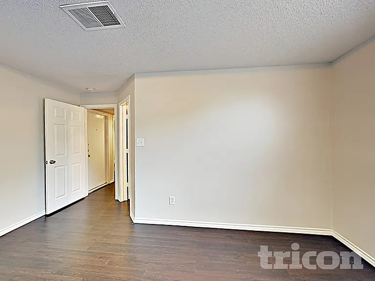 4740 Waxwing Dr — Photo 10