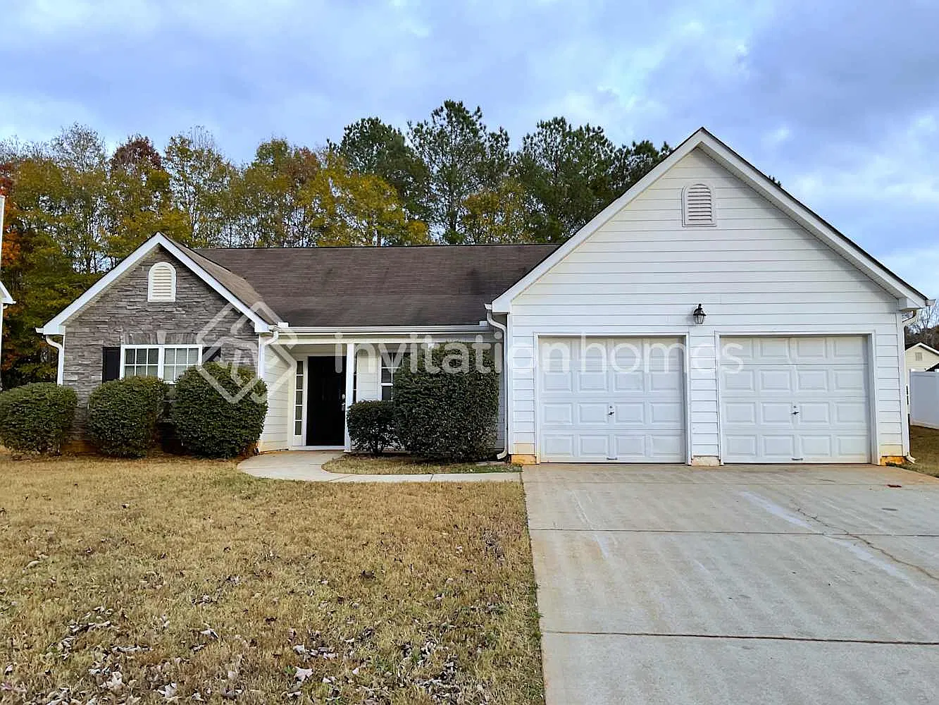 706 Denise Ct Mcdonough, GA 30252 — Photo 1