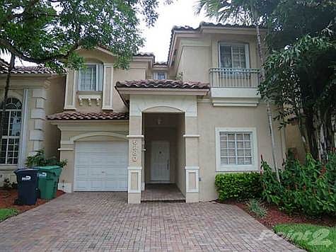 3rd image of 6880 NW 109th Ct