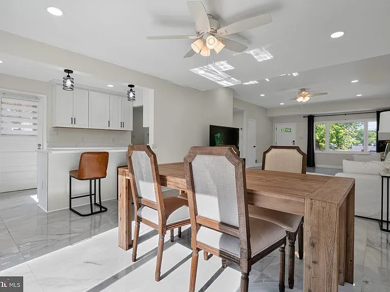6206 Hillview Ave — Photo 15