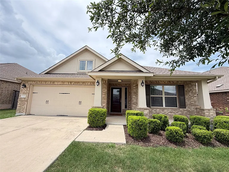 3328 Lauren Nicole Ln — Photo 1