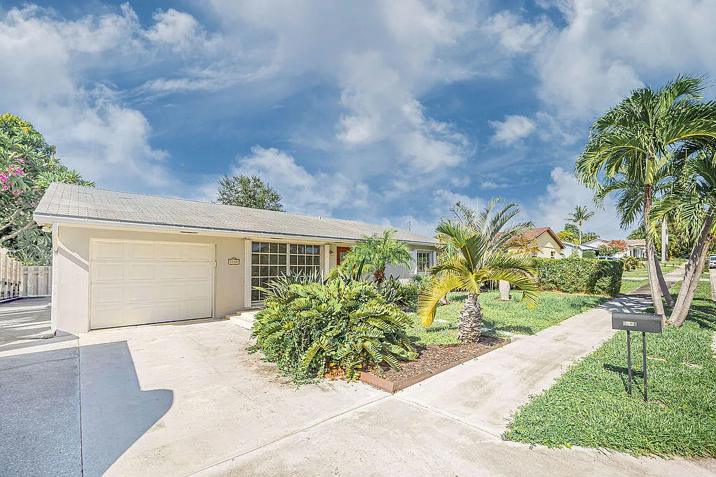 2 bed, 2.0 bath, 1313 sqft, $2,900 — Photo 3