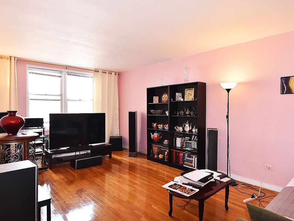 1st image of 527 Avenue C #B