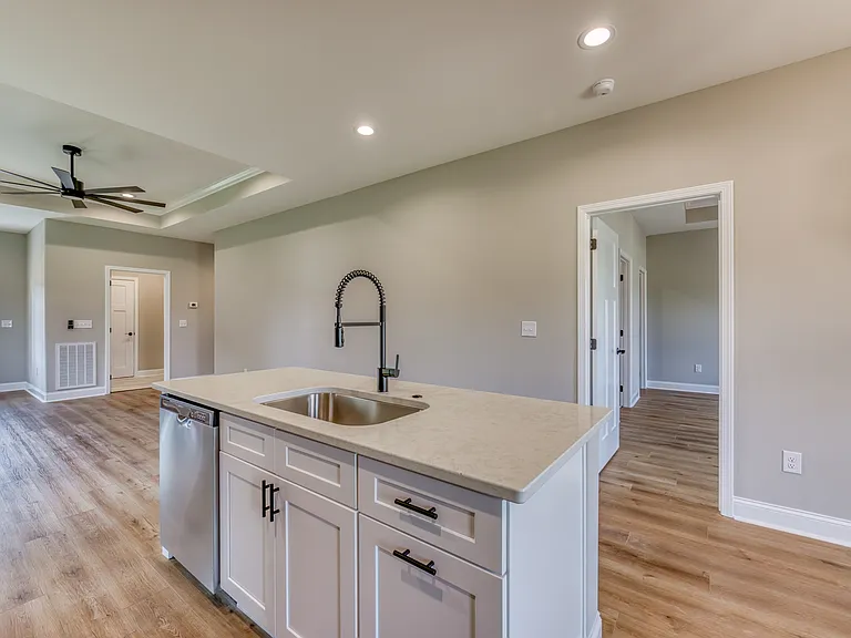 221 Monroe Dr — Photo 13