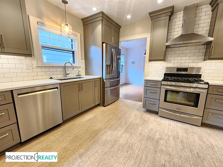 3336 NE 11th Ave — Photo 6